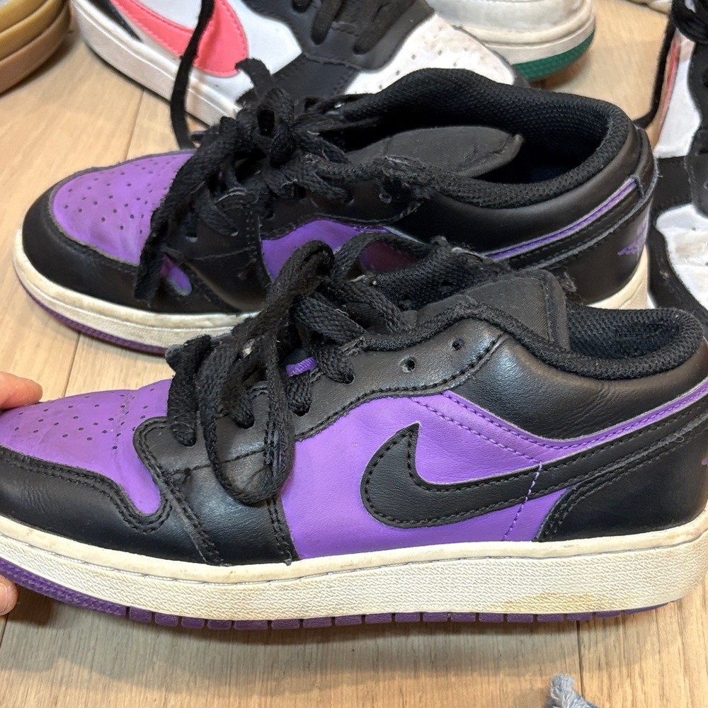 Nike Kids Sneakers Black and Purple